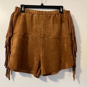 Western fringe shorts large